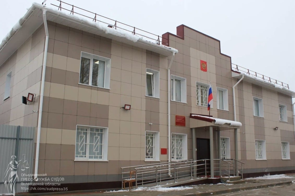 Матери умершего сына пришлось оплатить долг по его кредитке