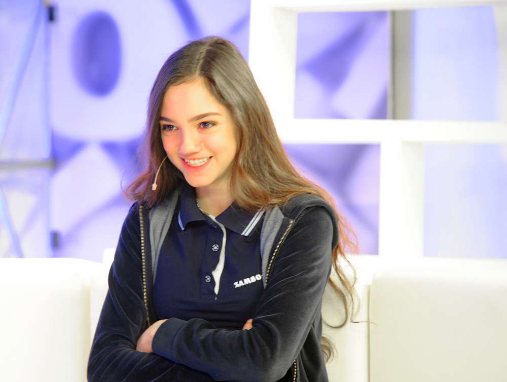 Замуж за танцора: Евгения Медведева сказала «Да» — но что произошло с Чигиревым за день до предложения