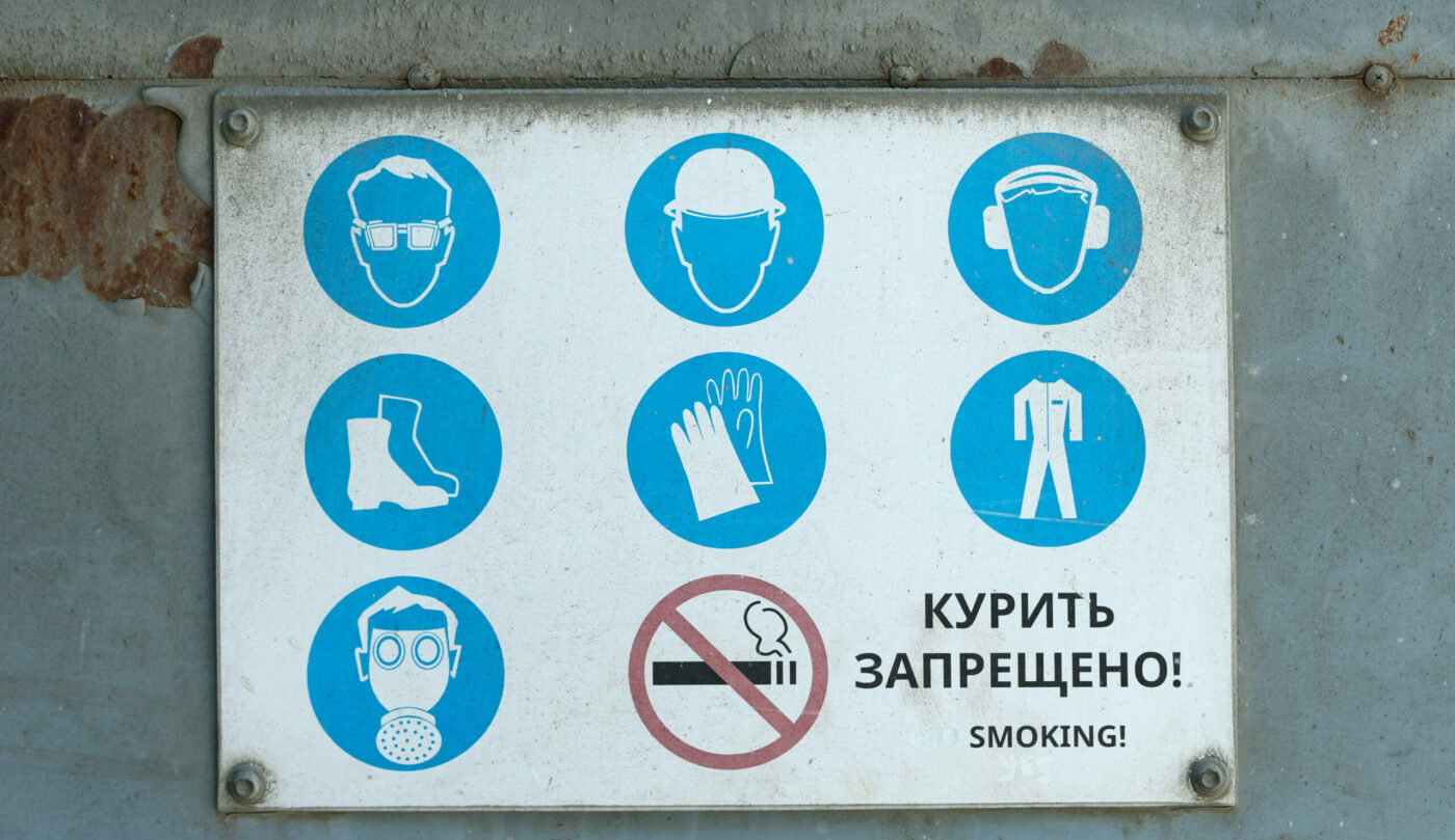 Депутат Хамзаев предложил взять на вооружение опыт Мальдив по борьбе с курением