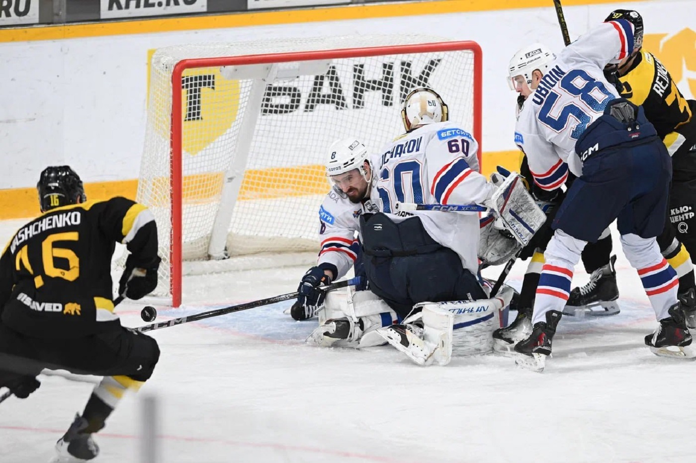 «Северсталь» вышла на первое место Западной конференции КХЛ