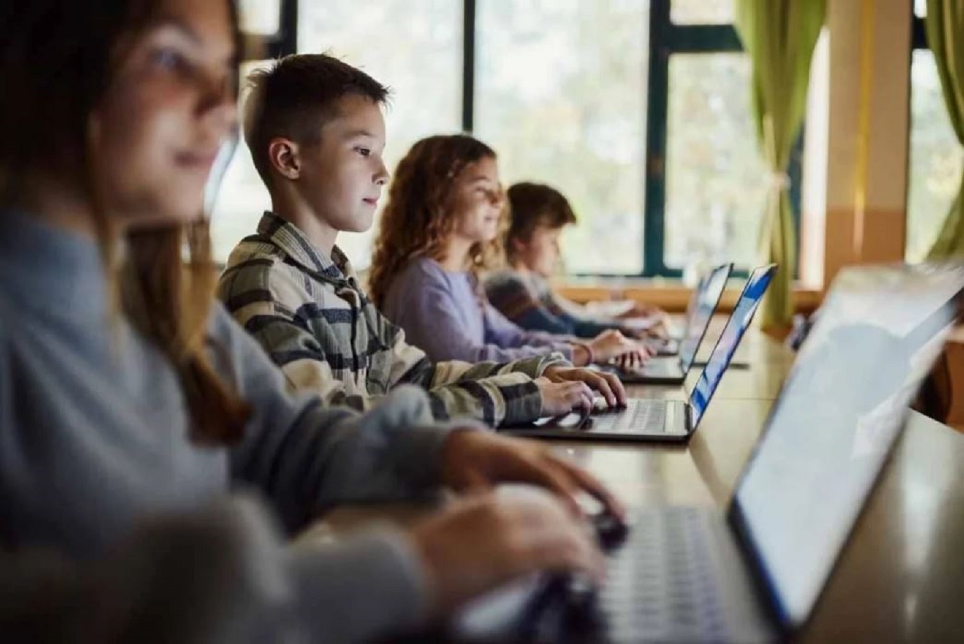 Вологодских школьников приглашают проверить цифровую грамотность