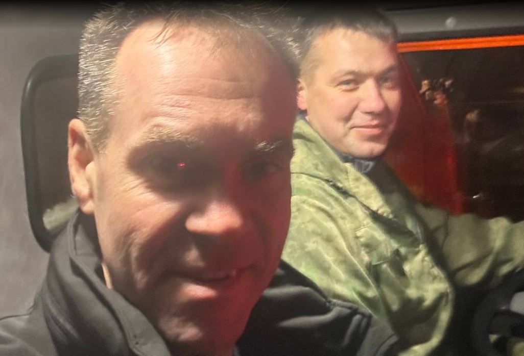 Сергей Жестянников проверил уборку Вологды в кабине снегоуборочной машины