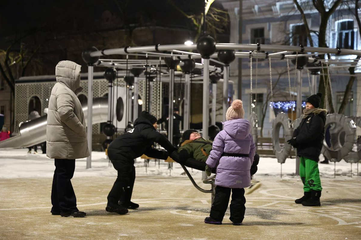 Жителям Вологды представили обновленный детский парк на площади Революции