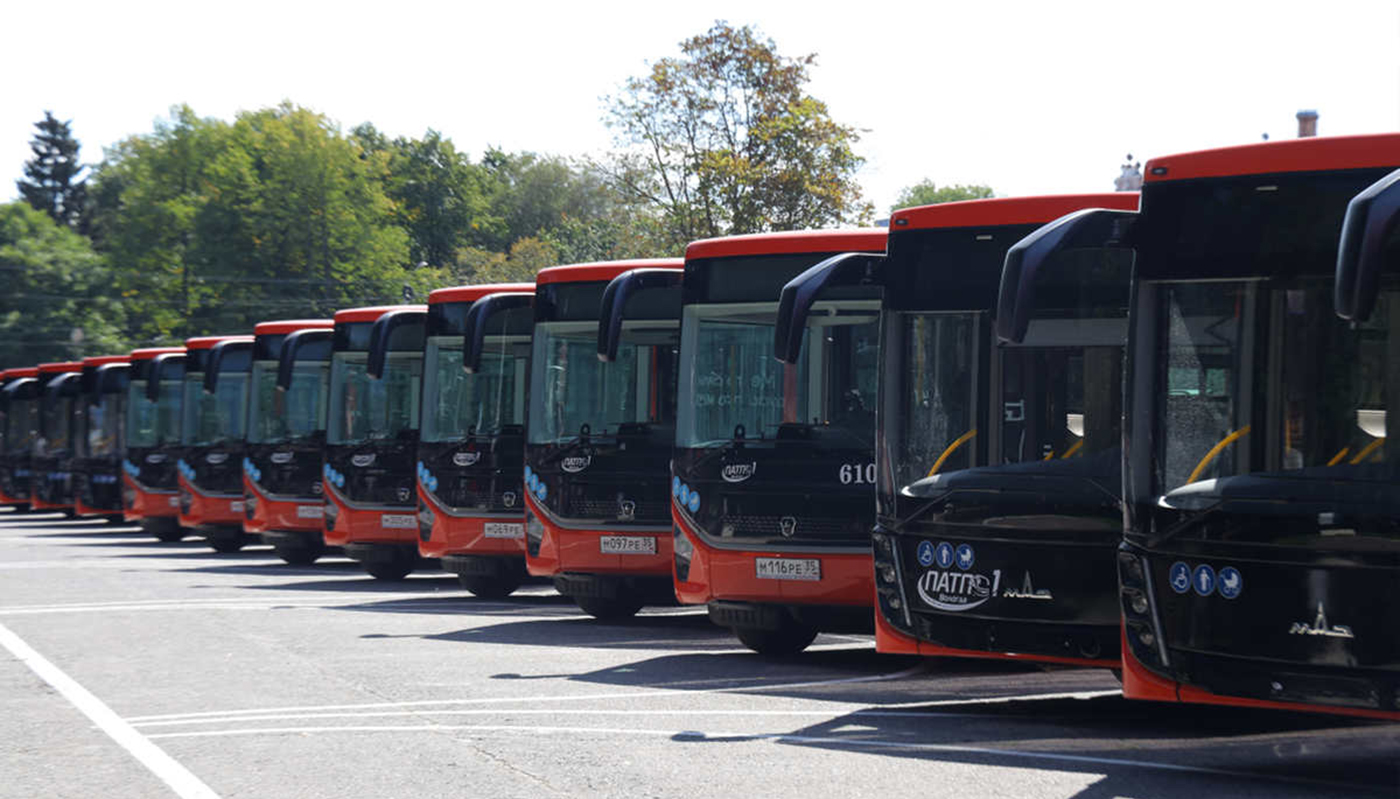 53 новых автобуса поступили в Вологодскую область