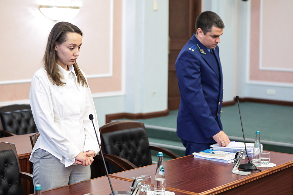 Суд выселил Ларису Долину из квартиры в Хамовниках, проданной за 112 млн: детали заседания