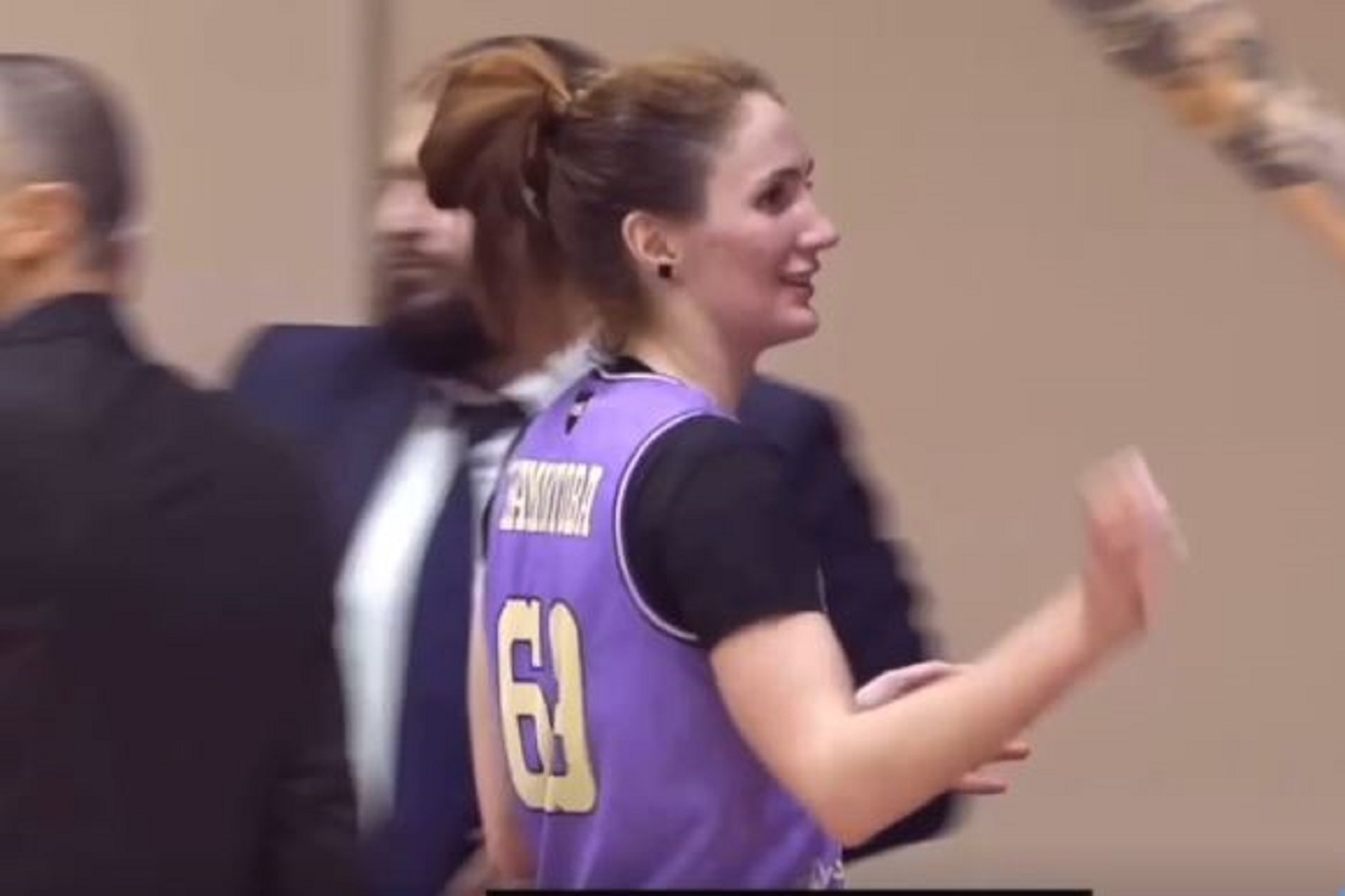 Вологодская «Чеваката» провела сложный матч против питерского «Спартака»