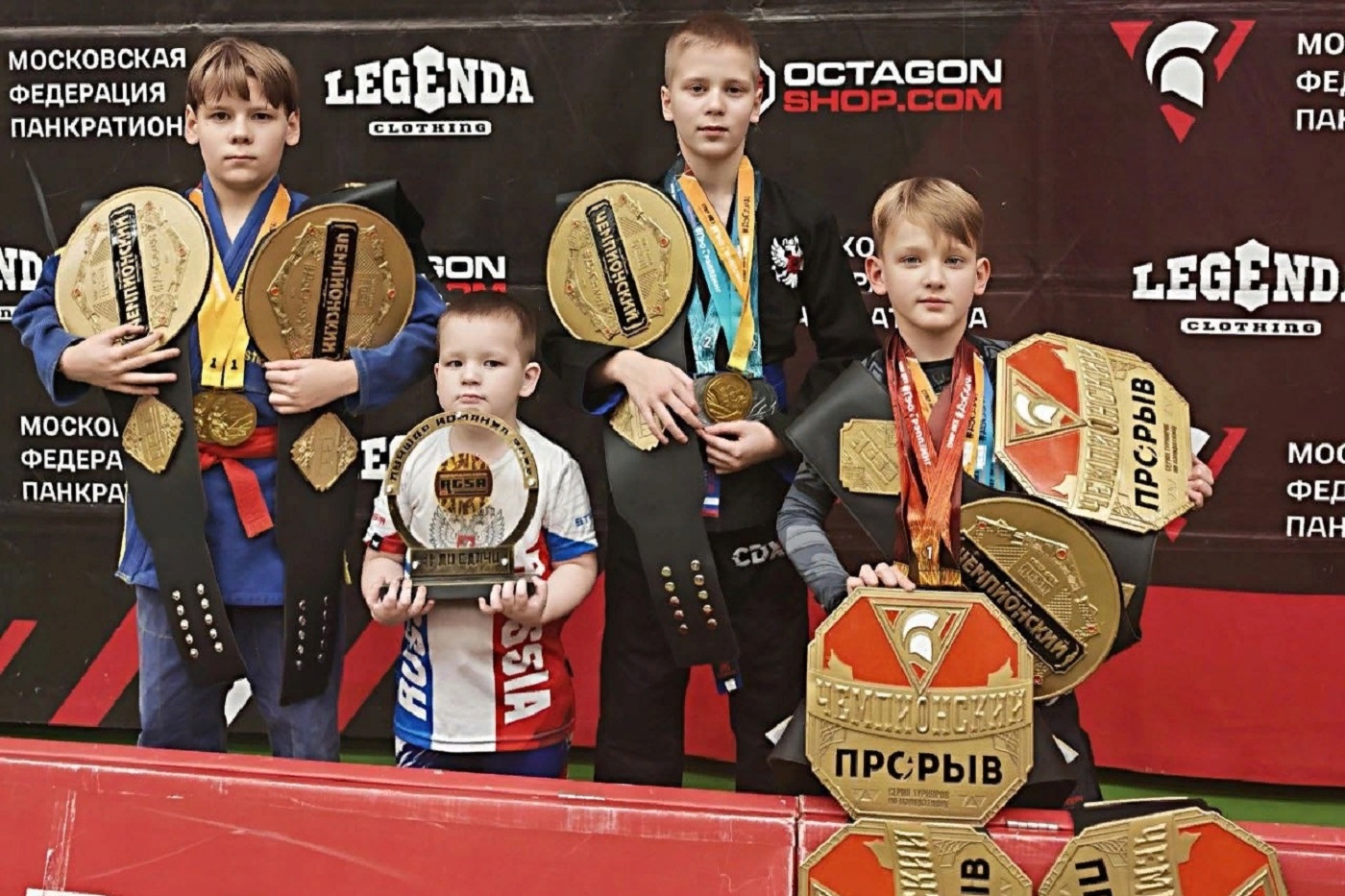 8 золотых медалей завоевали спортсмены Череповца на турнире по панкратиону и джиу-джитсу