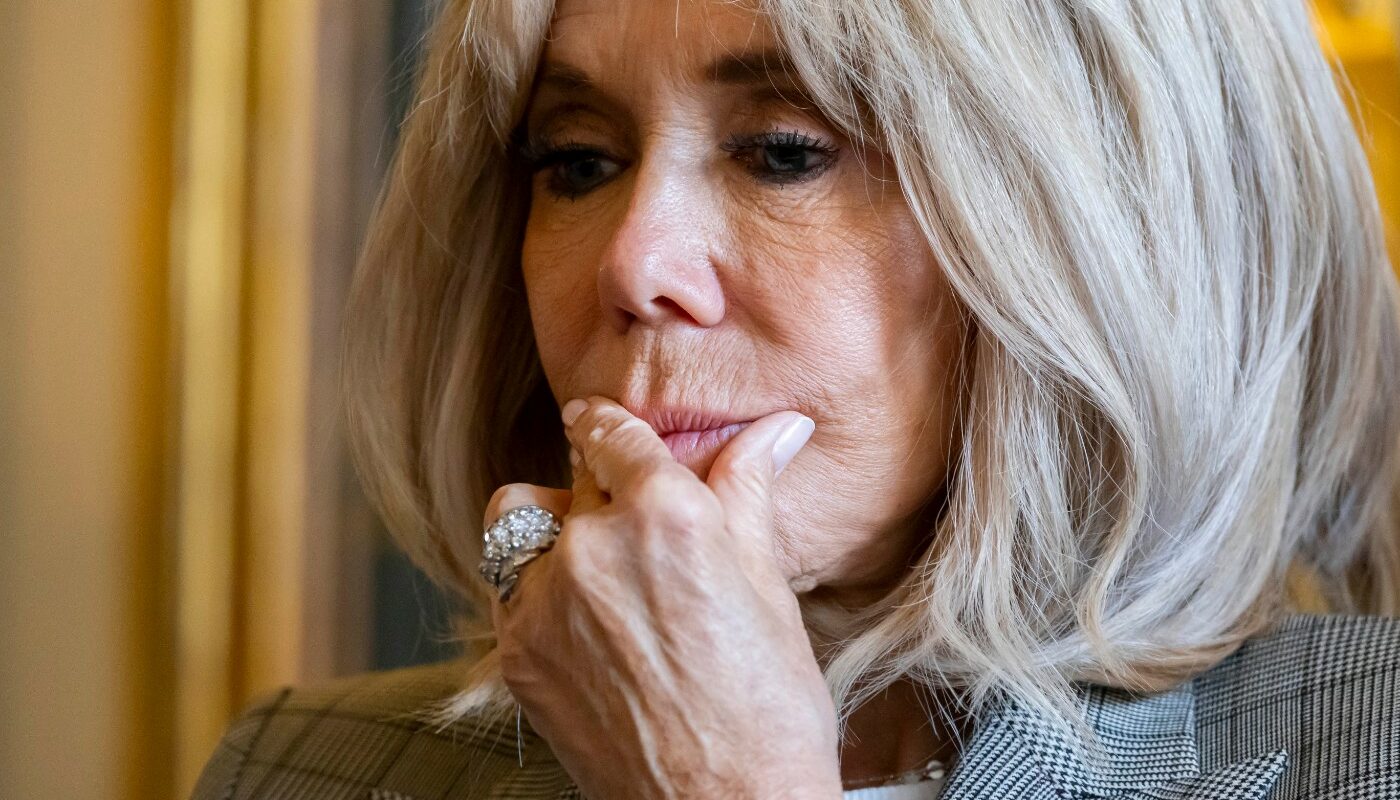 Супруга президента Франции Макрона нецензурно обозвала своих же сограждан