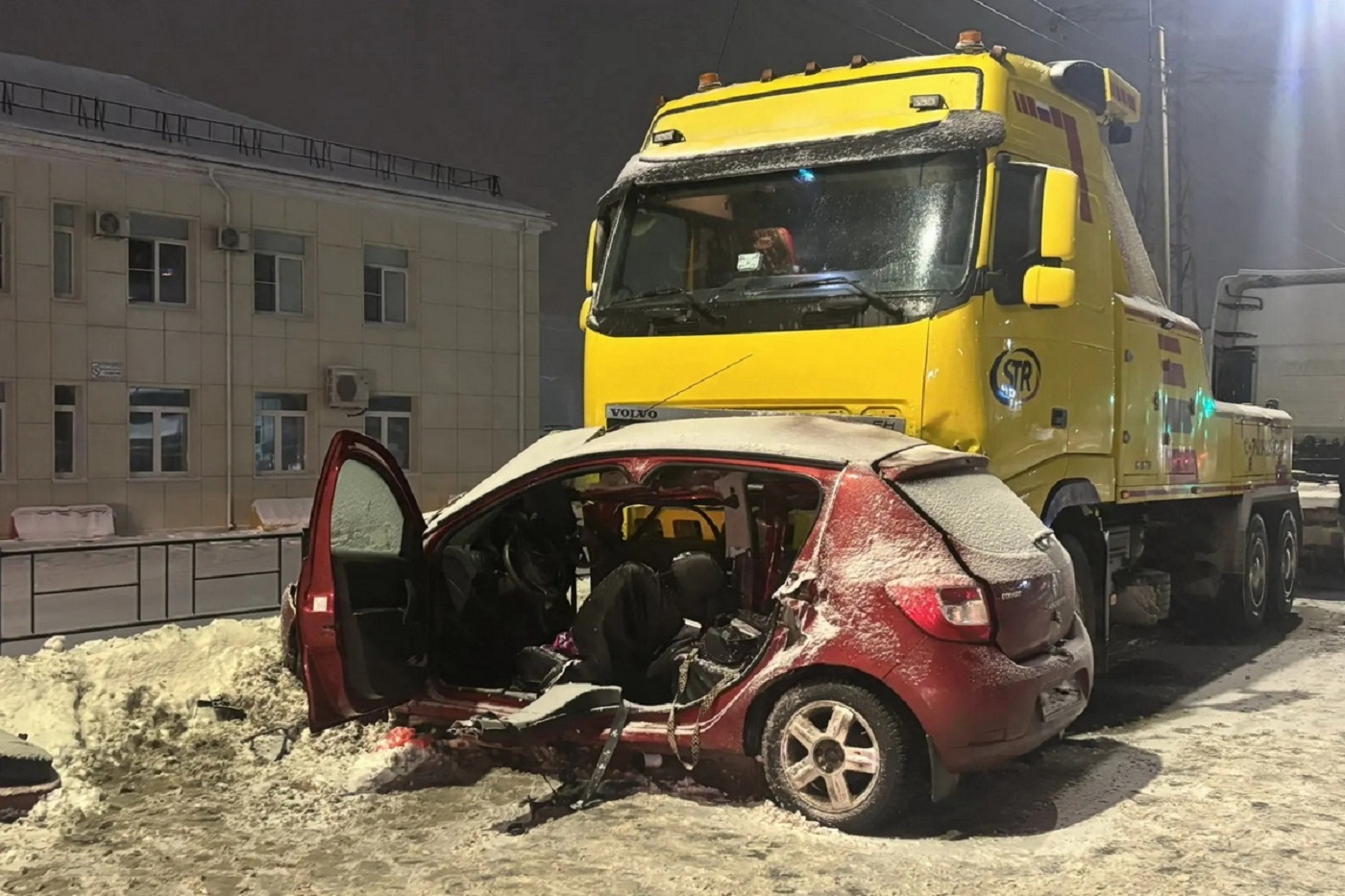 Женщина с дочкой погибли сегодня в страшном ДТП в Вологде