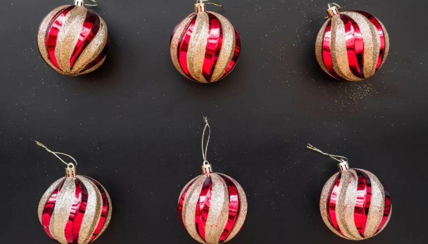 Магия и приметы ни при чем! Вологжанам не стоит 31 декабря вешать на елку бабушкины игрушки