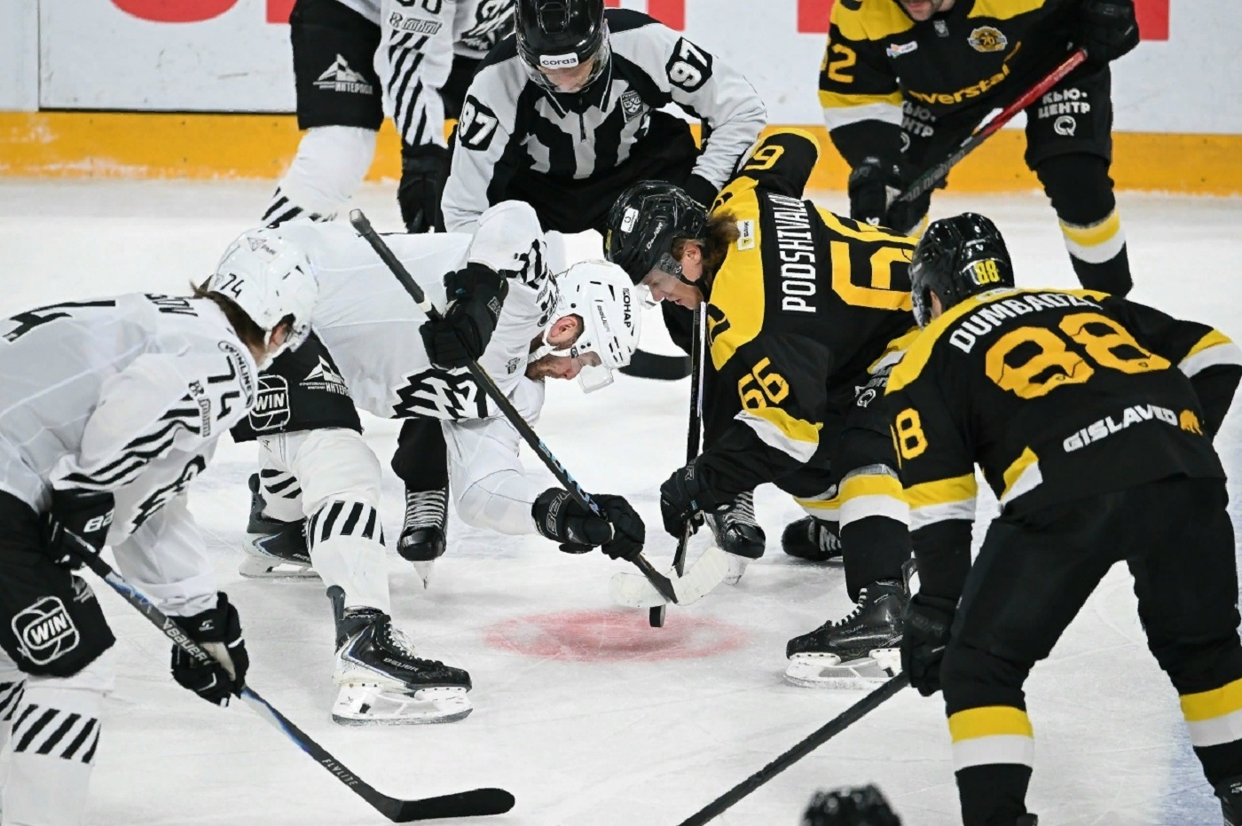 Череповецкая «Северсталь» обыграла челябинский «Трактор» в регулярном чемпионате КХЛ