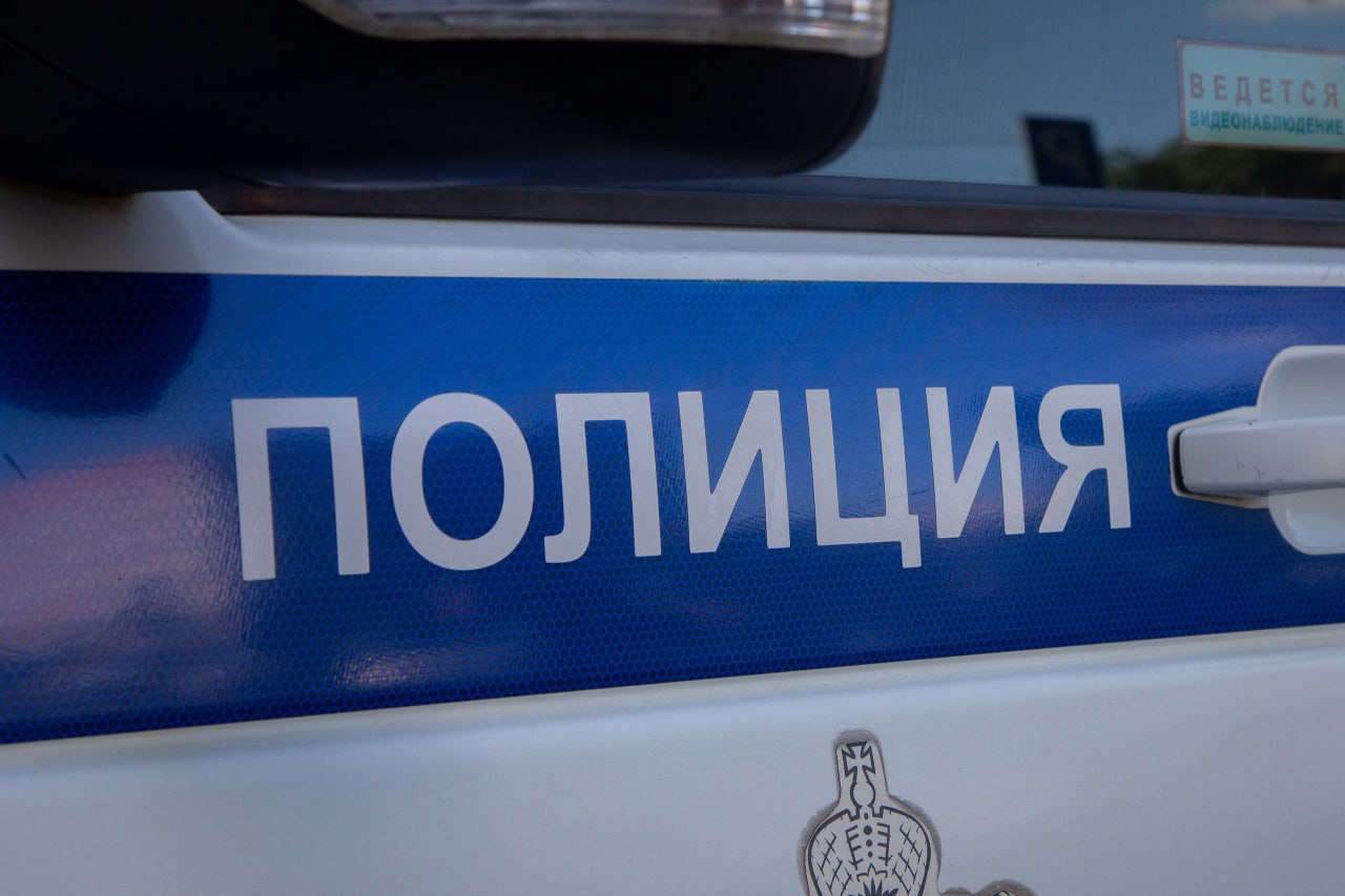 В Вологодской области водитель скорой сбил студентку медколледжа и уехал