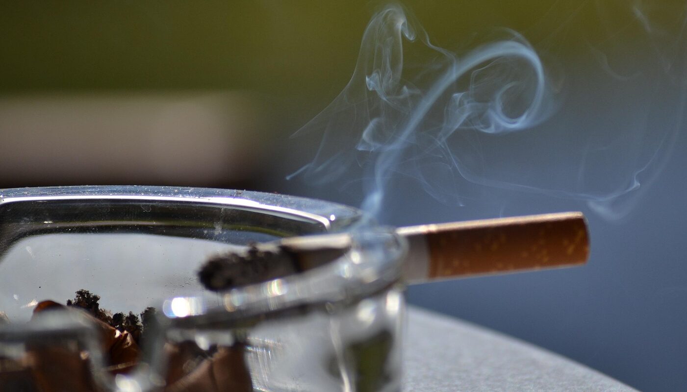 От табачного дыма не останется и следа, а квартира станет благоухать свежестью