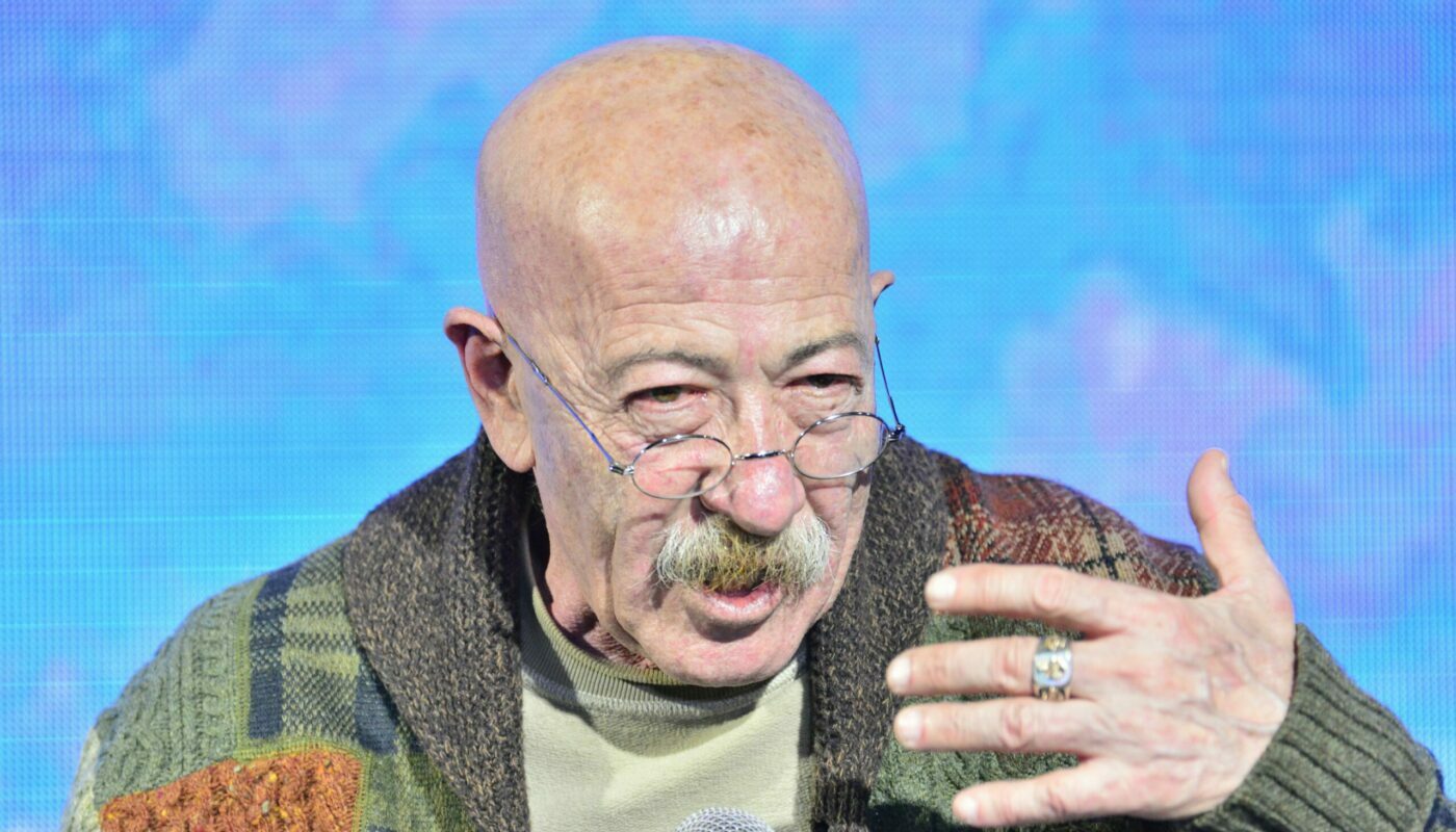 «Подальше уехал и по-другому запел?»: Александр Розенбаум удивил пользователей сети антивоенным заявлением в Дубае