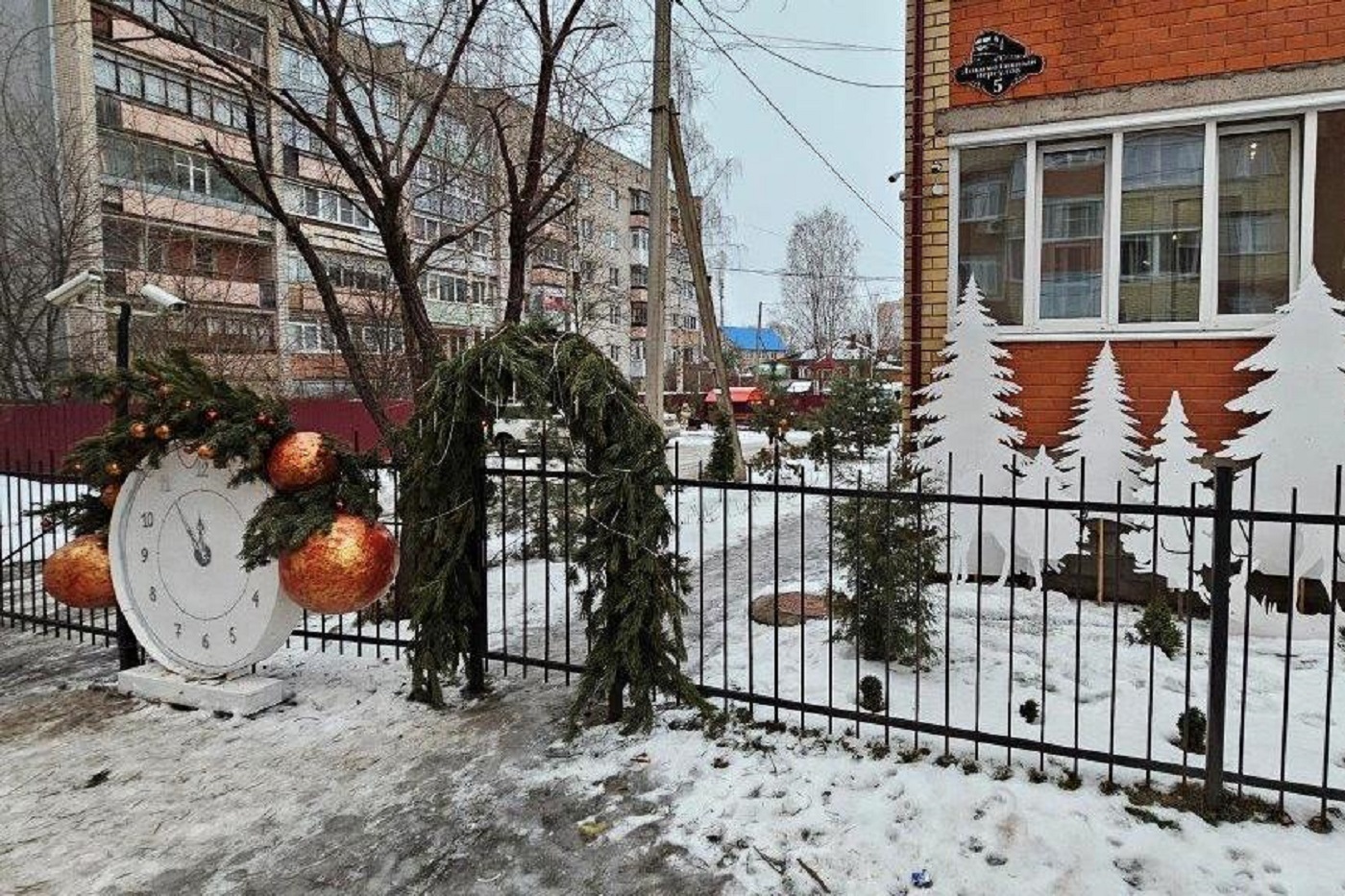 В Вологде стартовал конкурс на лучшее зимнее оформление двора