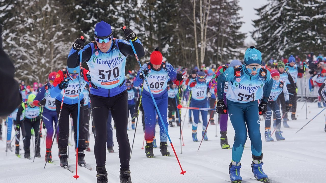 Под Вологдой собрались 1000 лыжников из 50 регионов России