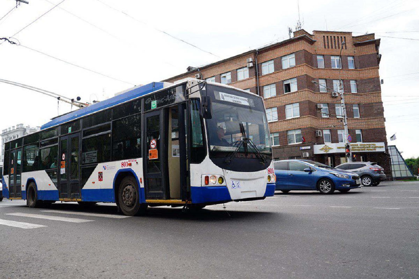 Еще 10 троллейбусов поставит Вологде Санкт-Петербург