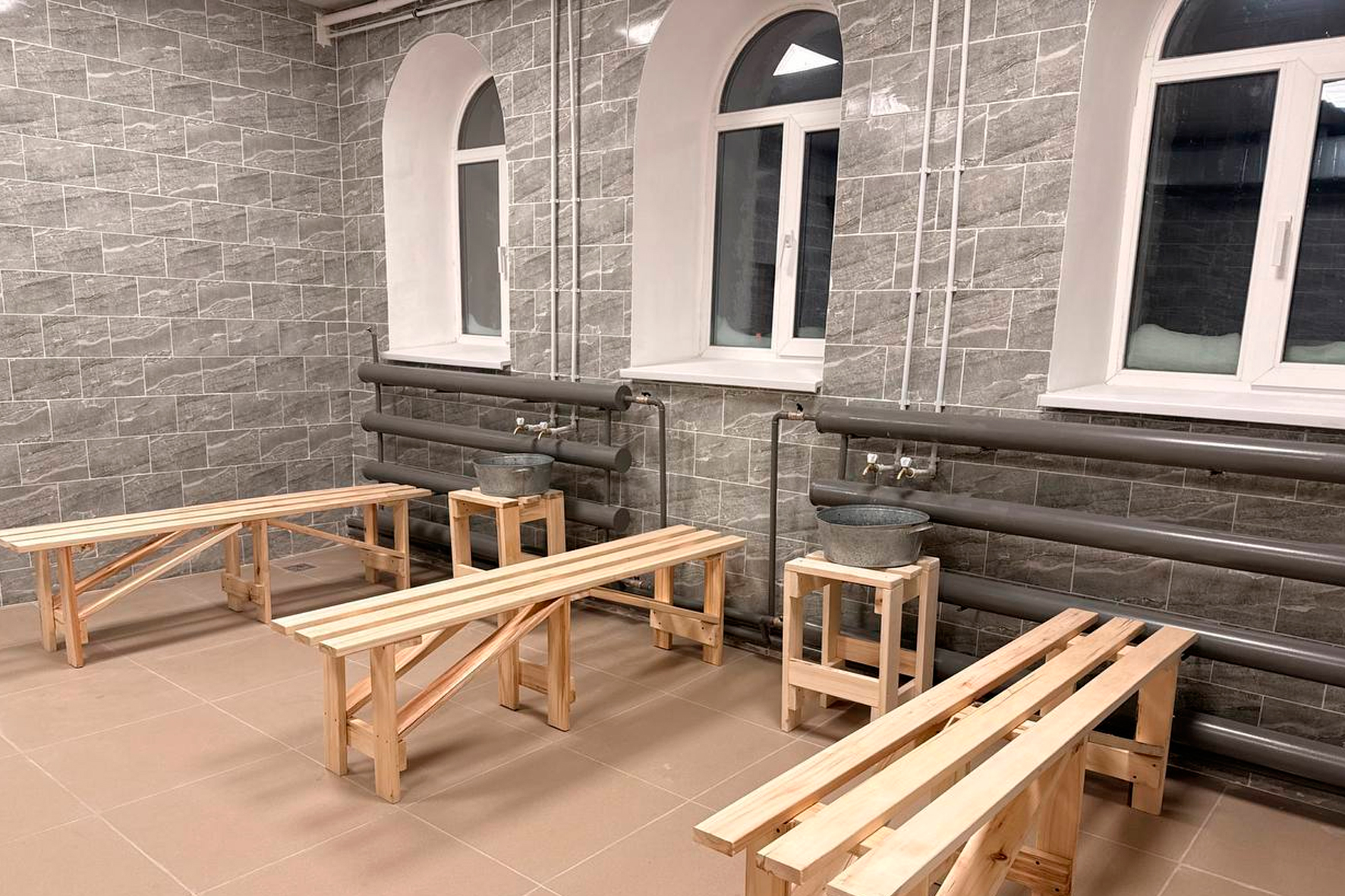 В Харовске после капремонта открылась общественная баня