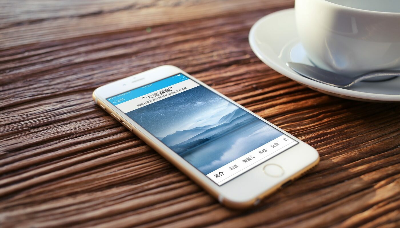 «Бомба» на пальце: смарт-кольцо чуть не взорвалось на руке у мужчины