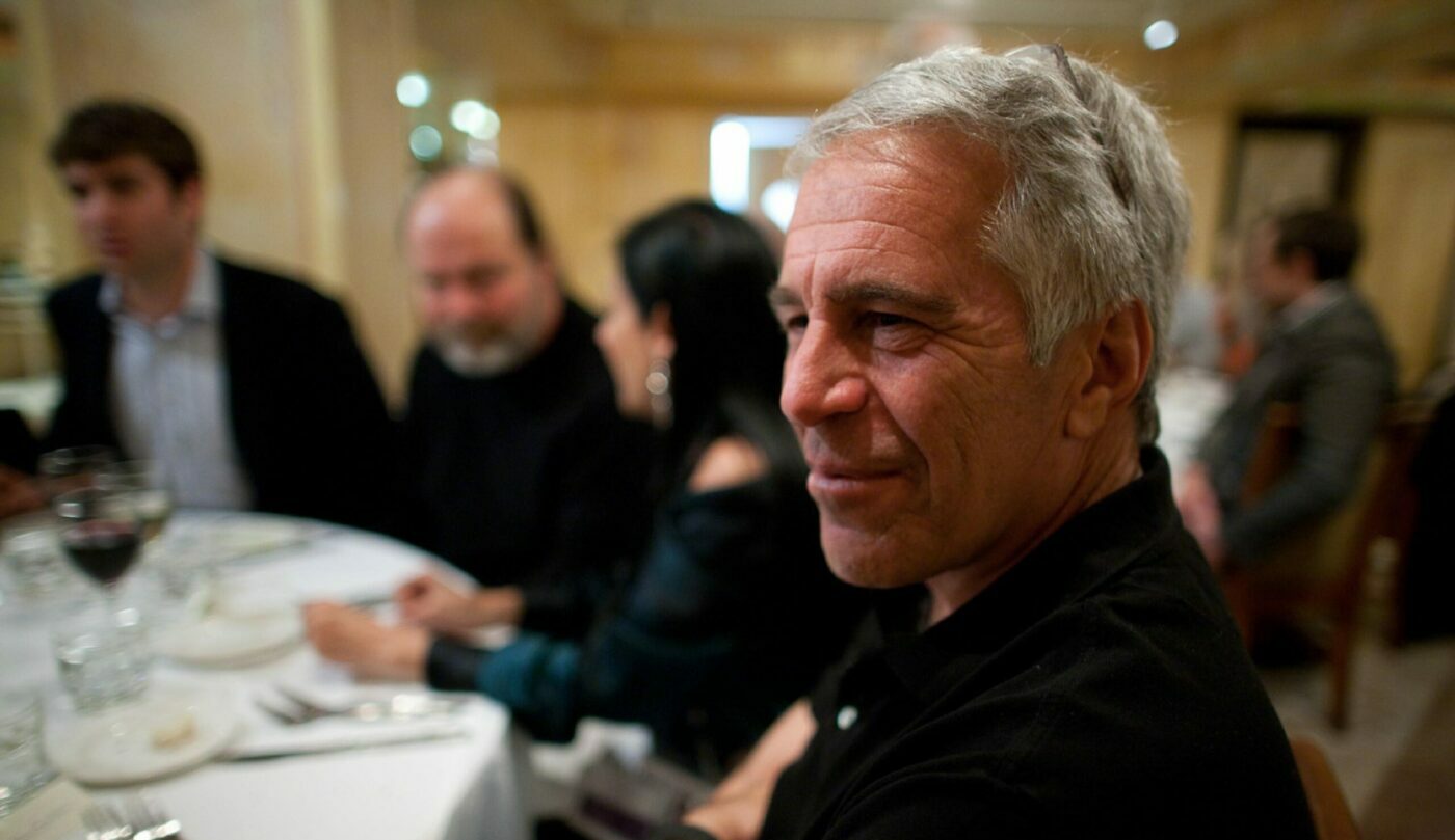 В деле Джеффри Эпштейна найден прогноз о будущем российского рубля