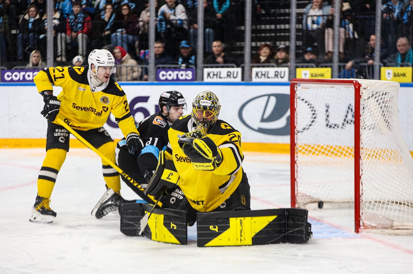 «Северсталь» крупно проиграла минскому «Динамо»