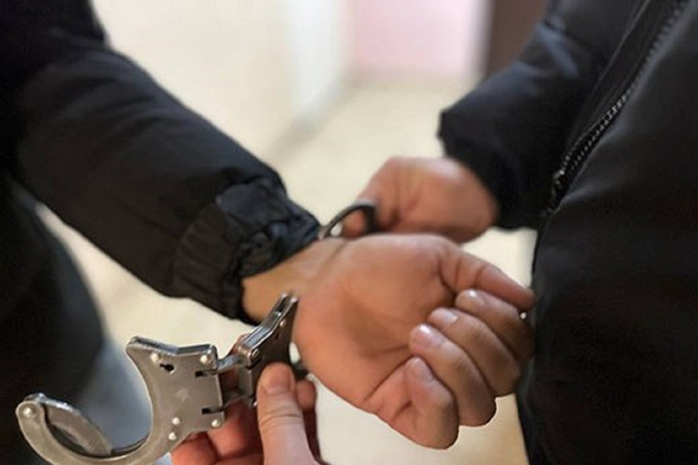 Вологодские сыщики вычислили курьера мошенников