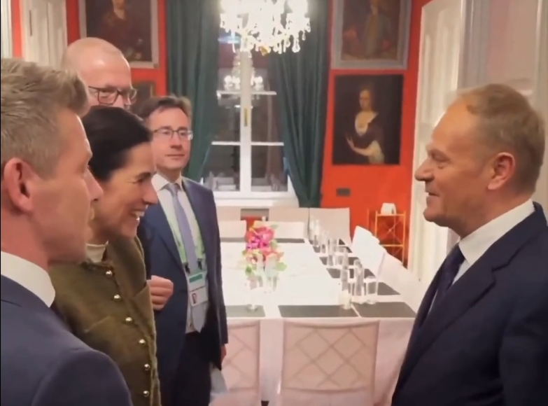 Венгры и поляки поиграли словами, фамилиями и смыслами