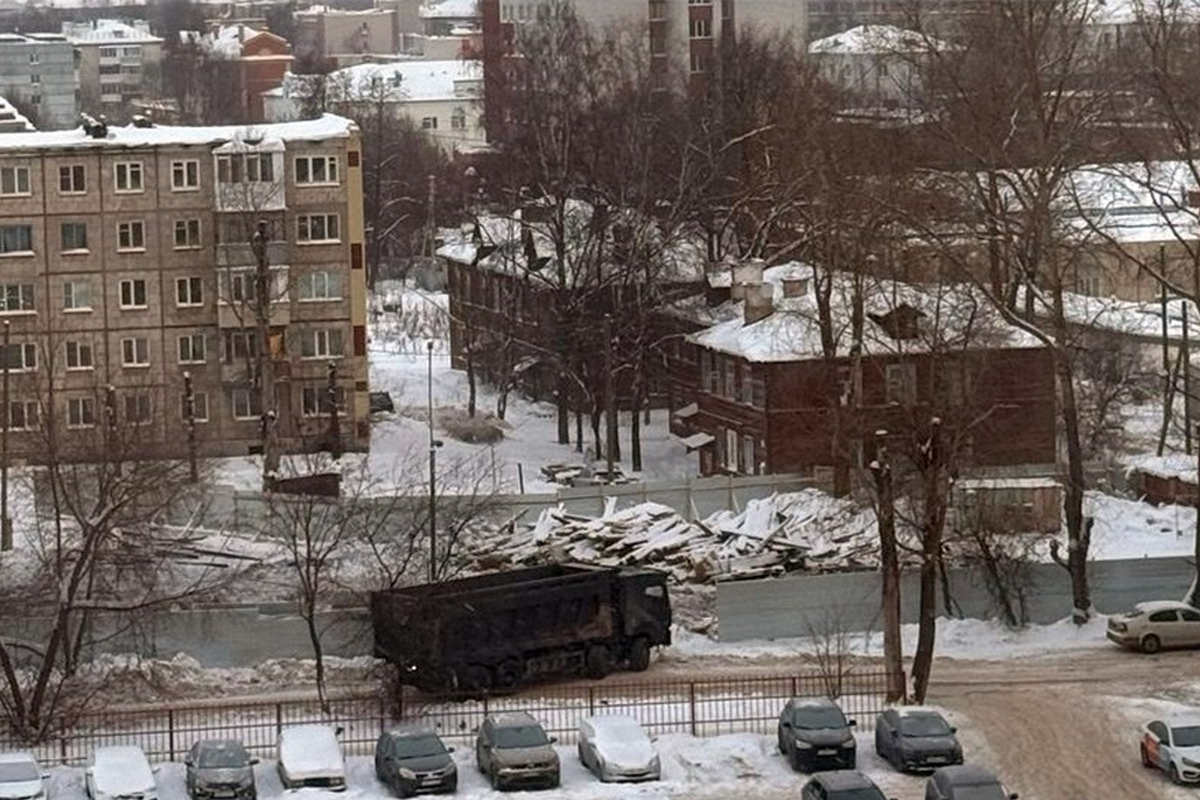 В Вологде снесли ещё шесть аварийных домов