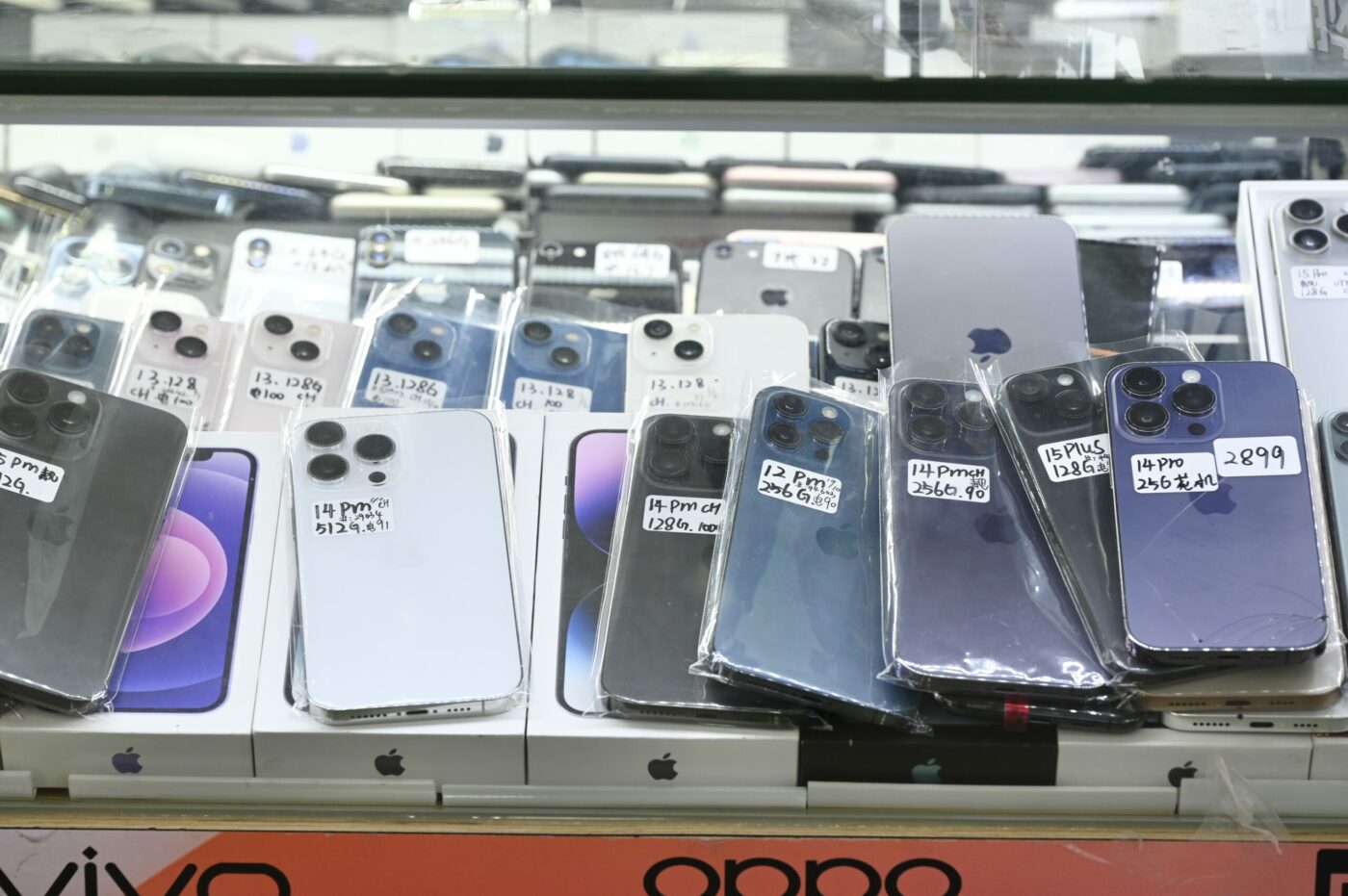 В «М.Видео» рассказали, как удары по ОАЭ скажутся на ценах на электронику в России