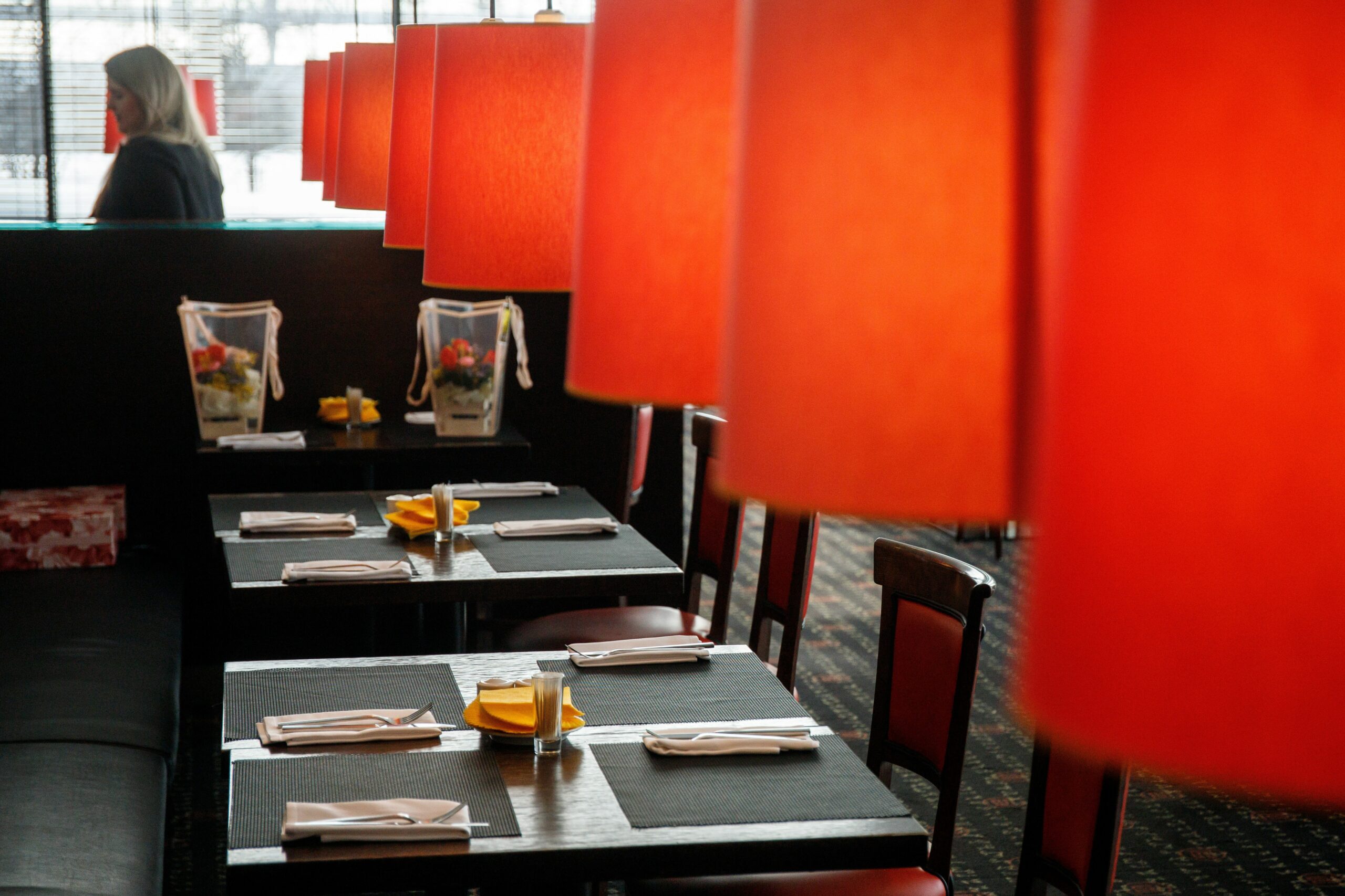 Прощай, любимая кофейня: почему привычные услуги скоро исчезнут, а цены взлетят