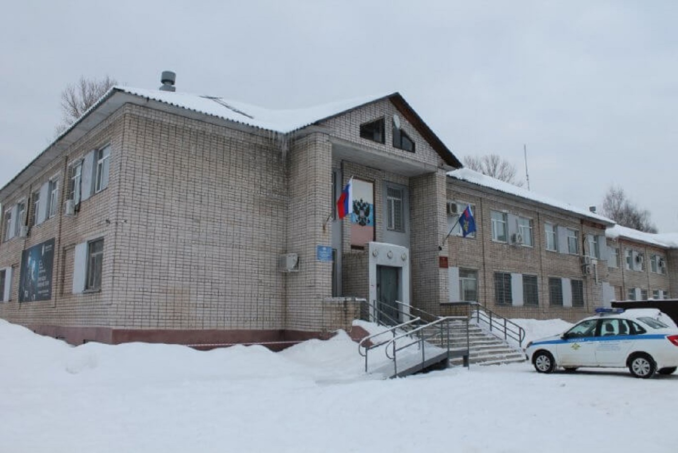 Бабаевские участковые получили сроки за мошенничество с вдовой участника СВО