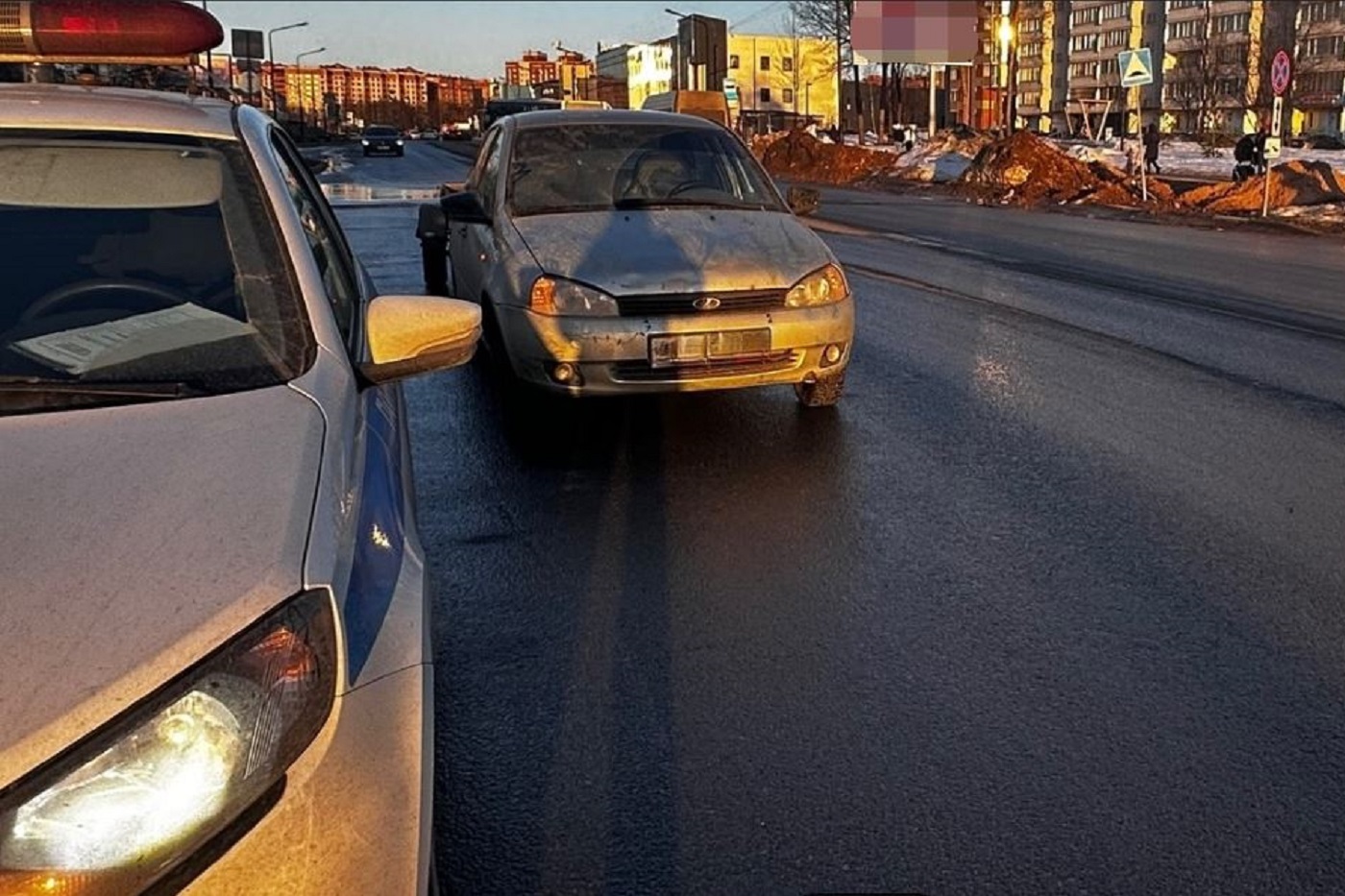 В Череповце водитель «Лады» сбил на «зебре» двух маленьких девочек