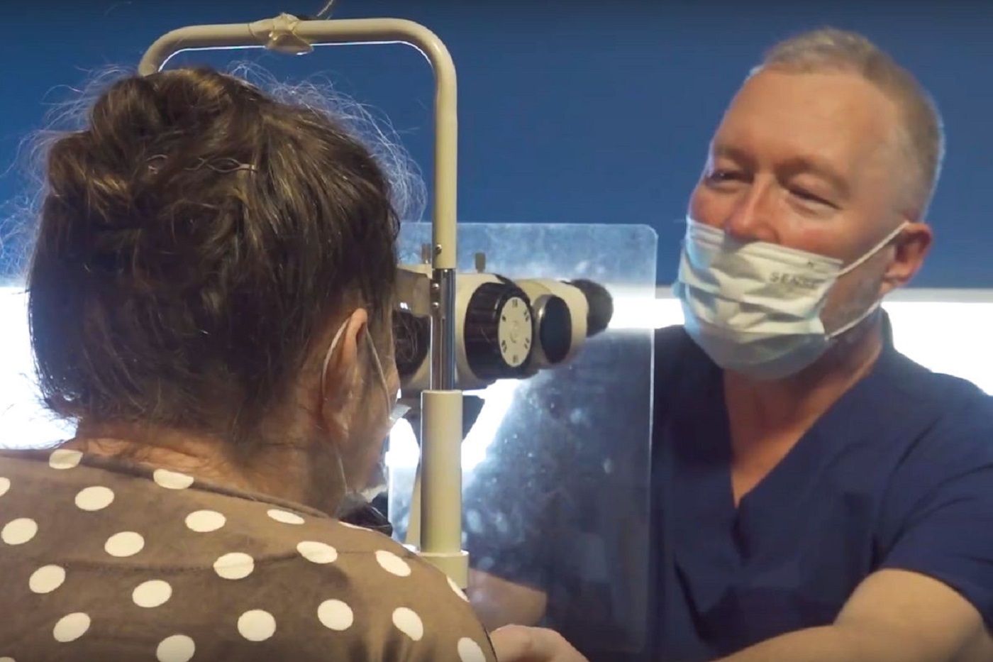 Новый препарат для лечения сетчатки глаза начали применять в Вологде