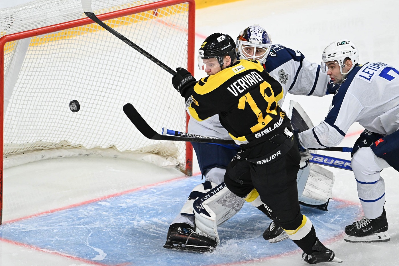 «Северсталь» взяла уверенный реванш за первый проигрыш в плей-офф