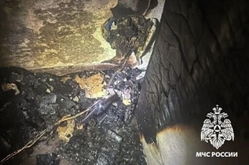 В Череповце в пустой квартире загорелся телевизор