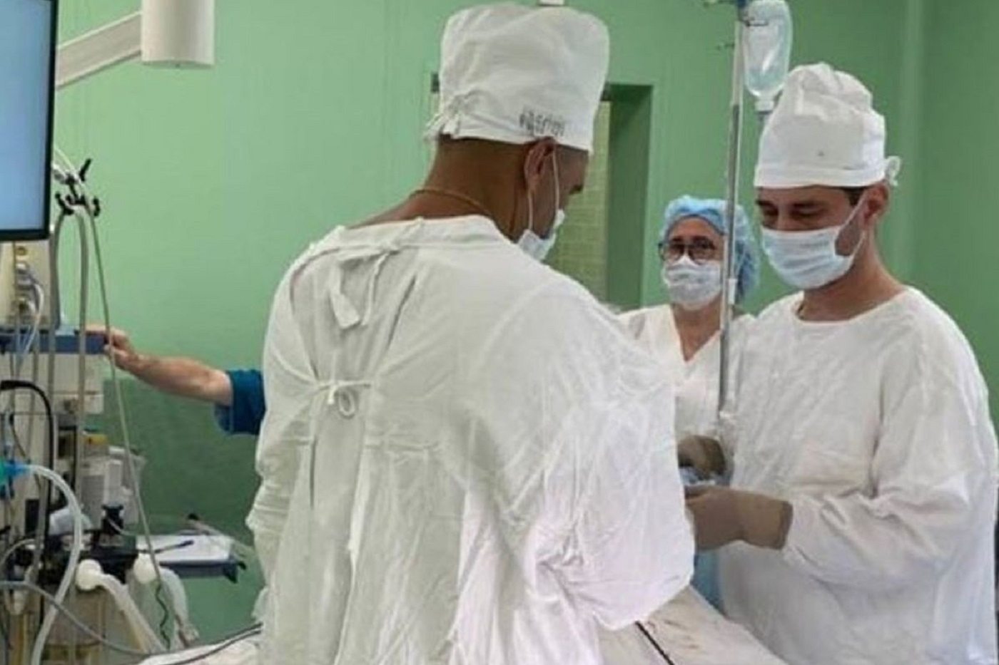 Сложную операцию на ноге провели врачи череповецкому футболисту