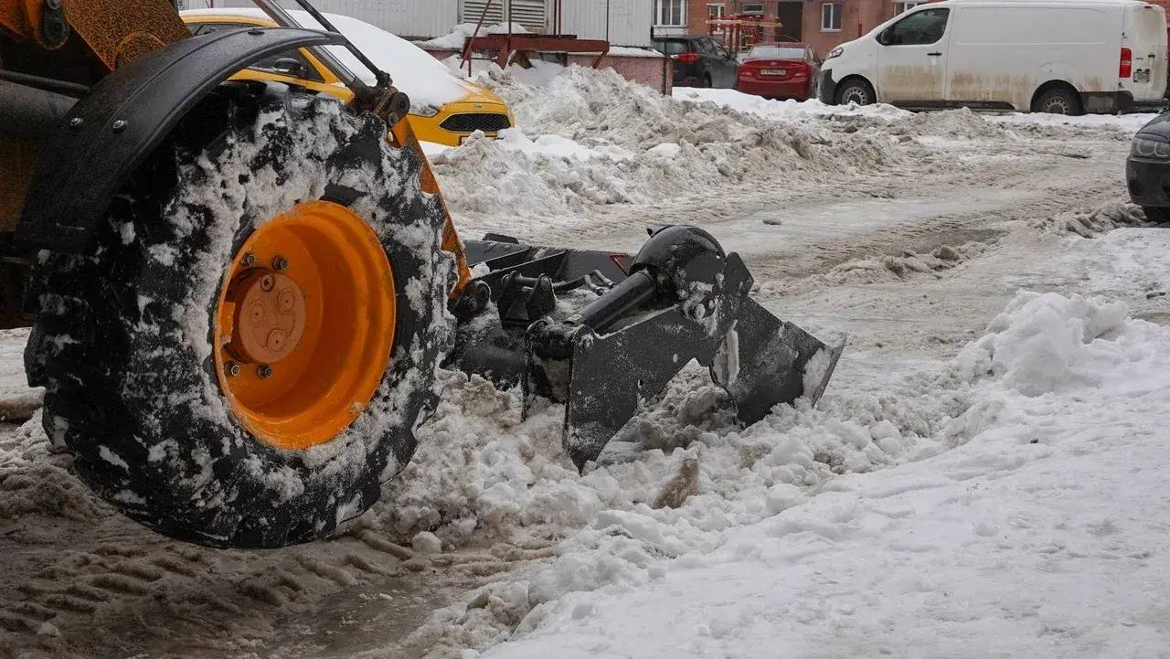 С улиц Вологды сливают воду