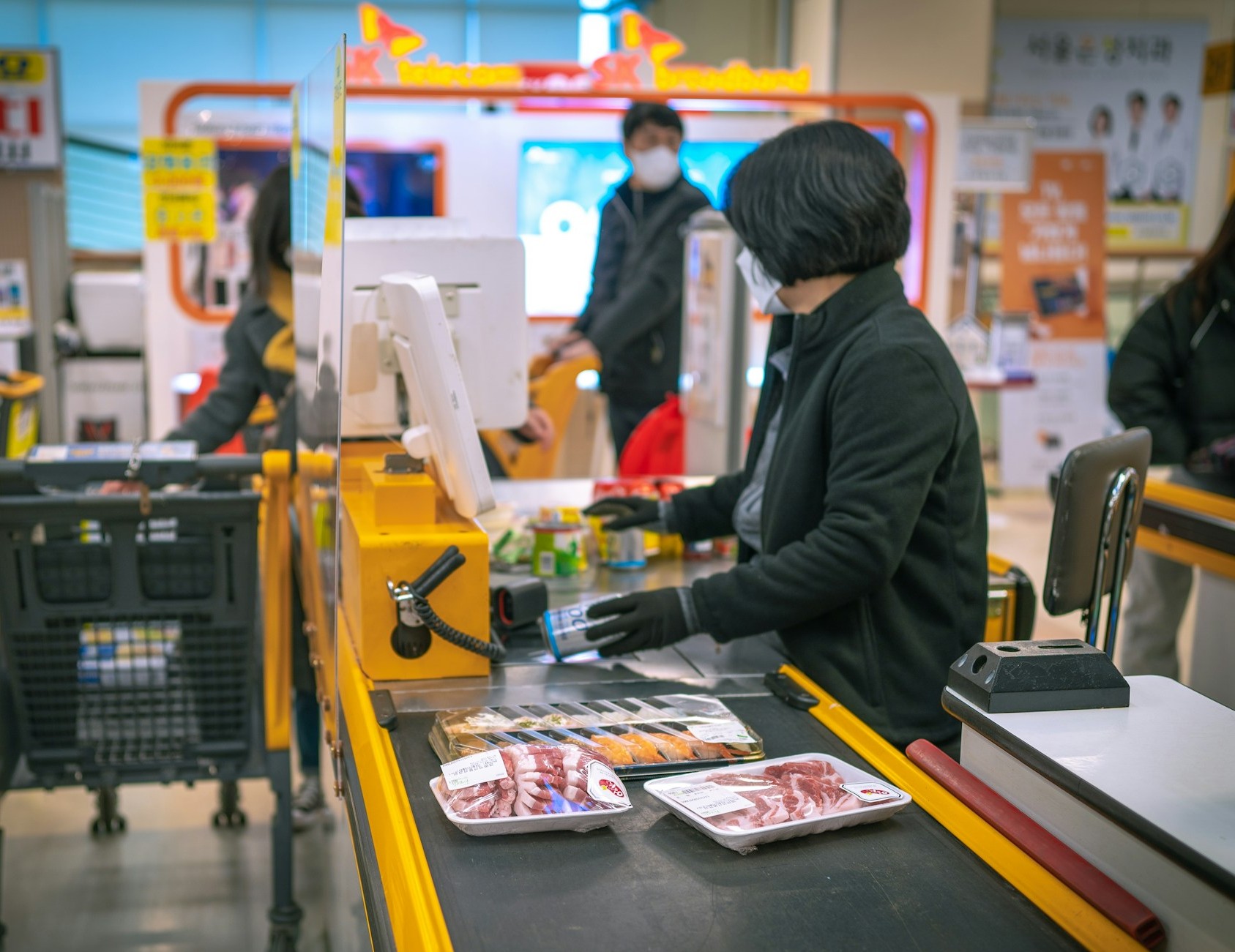 В Вологде кассир своровала 200 тысяч рублей ради лечения матери