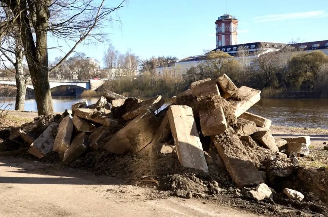 В Вологде продолжается благоустройство набережной