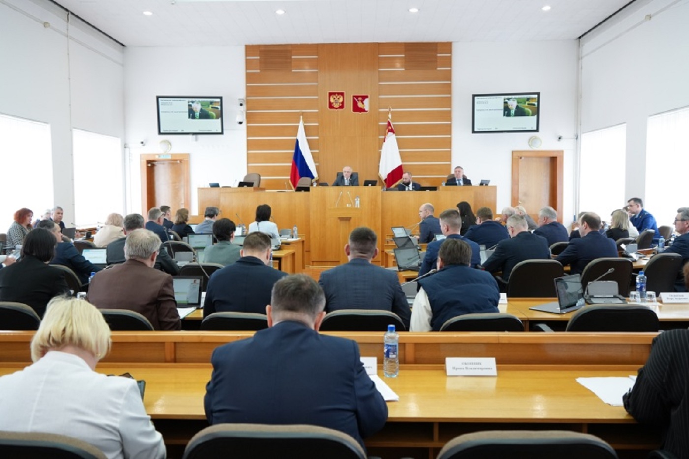 Вологодские депутаты законодательно определили ответственных бизнесменов