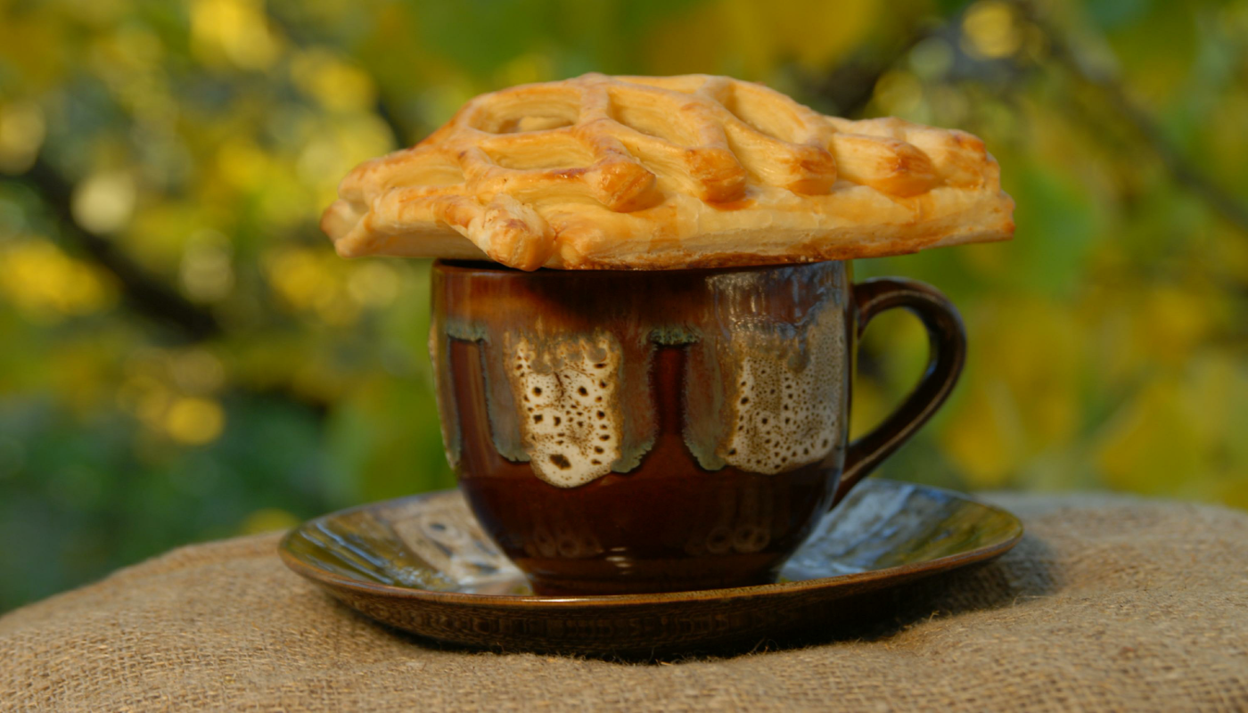 Этот «полезный» дуэт после 50 — убийца костей. Проверьте, что у вас в кружке