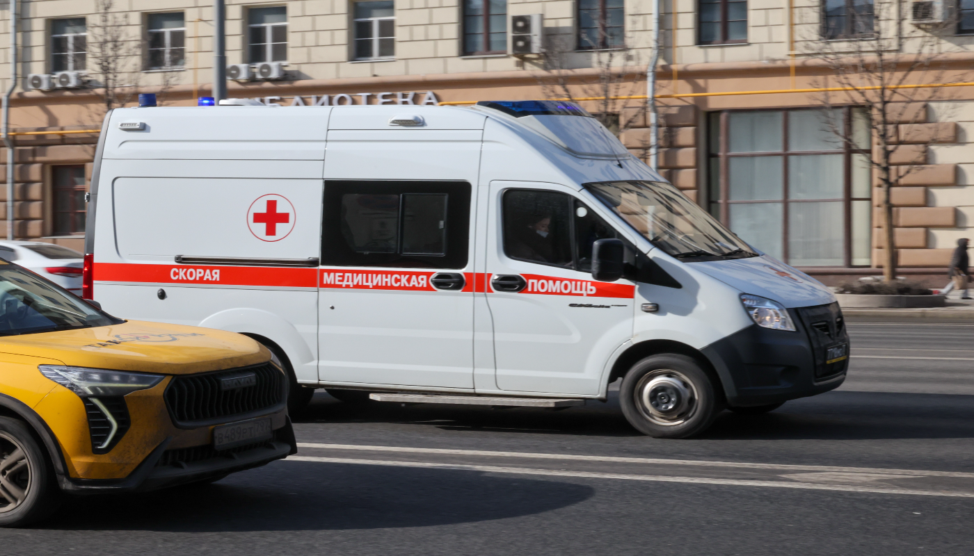 Не ждите онемения: простой тест на инсульт, который любой пенсионер сделает сам за 30 секунд