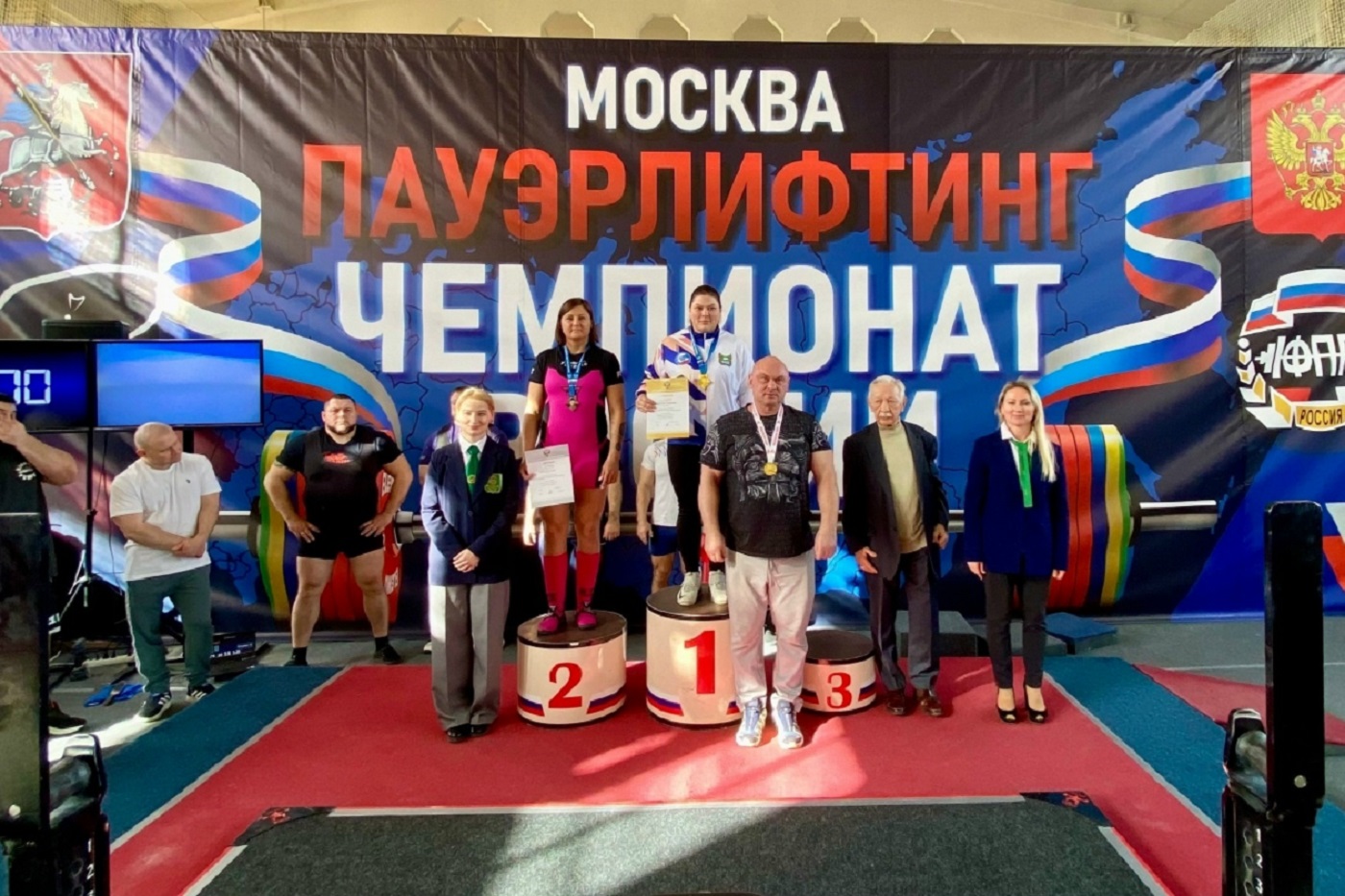 Череповчанка взяла серебро Чемпионата России по пауэрлифтингу