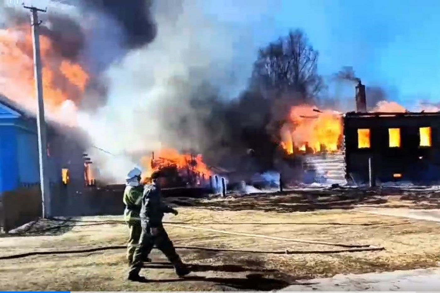 Крупный пожар произошел накануне в Сямженском округе