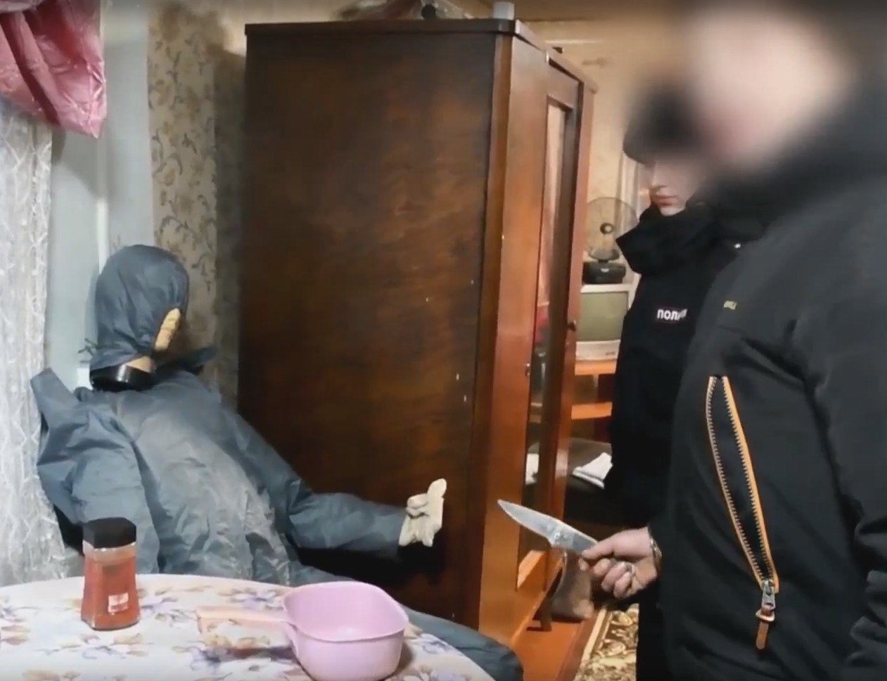 Сожительница убила вытегора ударом ножа в ногу