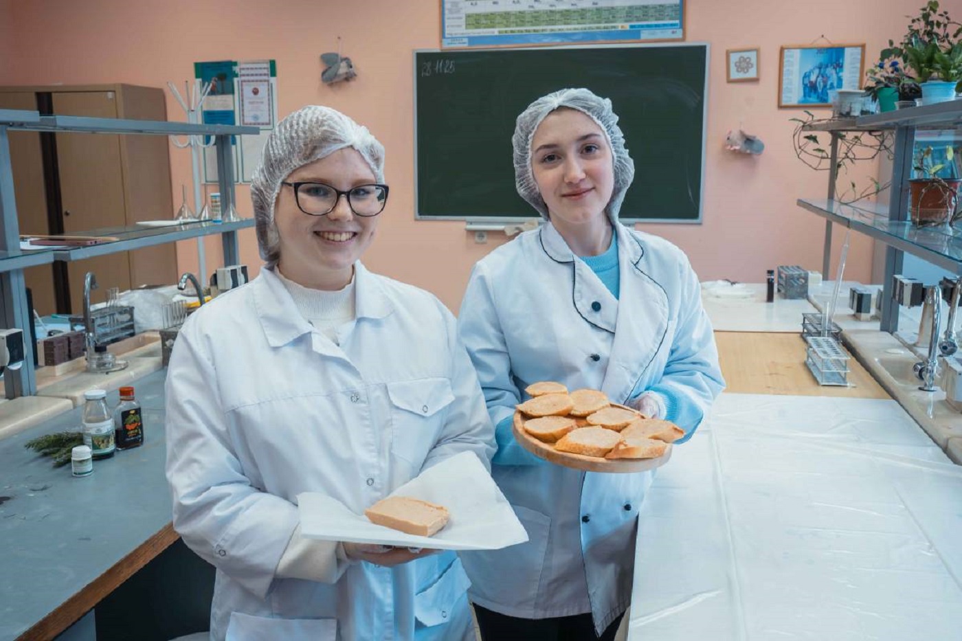 Вологодские студенты разрабатывают новые технологии деликатесных сыров, творога и снеков
