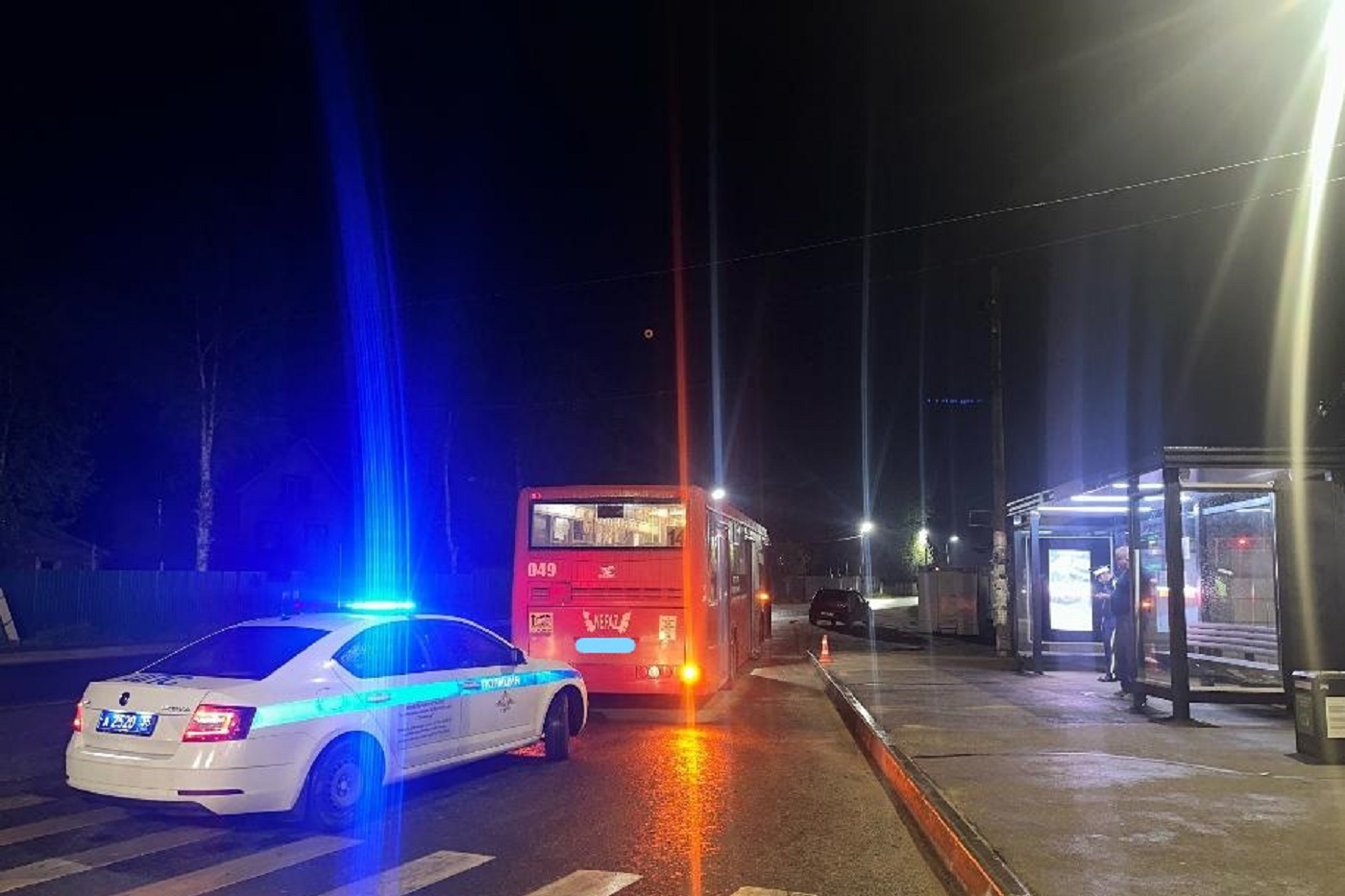 В Вологде автобус сбил мужчину на остановке