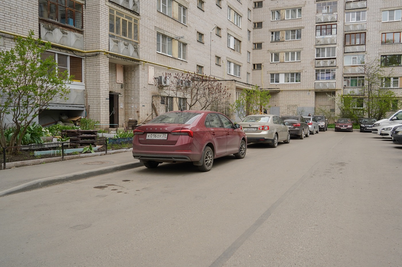В Вологде начались гарантийные осмотры ранее отремонтированных дворов