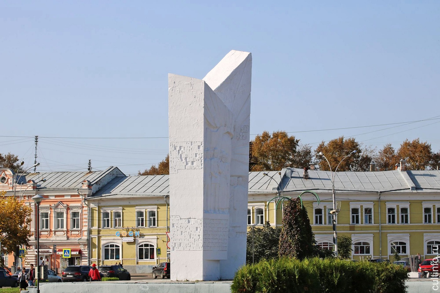 Перенос памятного «зуба» с площади Революции обойдется в 136 млн рублей