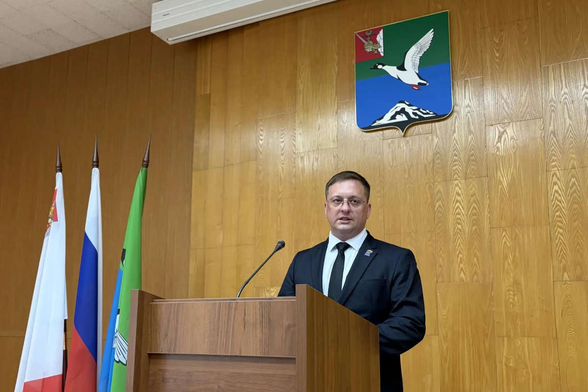 Николай Сальников официально возглавил Череповецкий округ